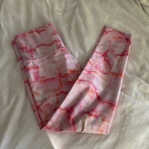 Super cute pink marble terez leggings